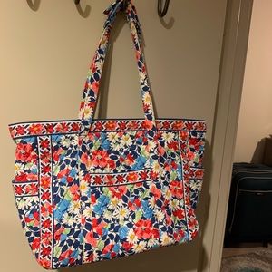 Vera Bradley Large Tote